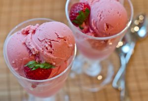 Frozen Strawberry Yogurt