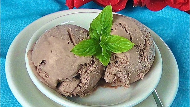 Chocolate Syrup Ice Cream