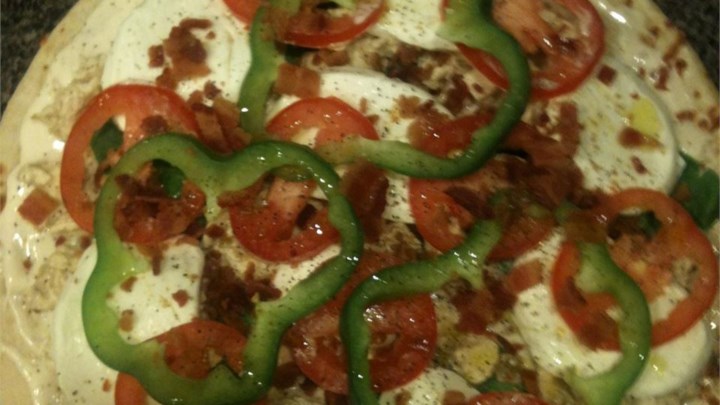 Garlic Chicken Pizza