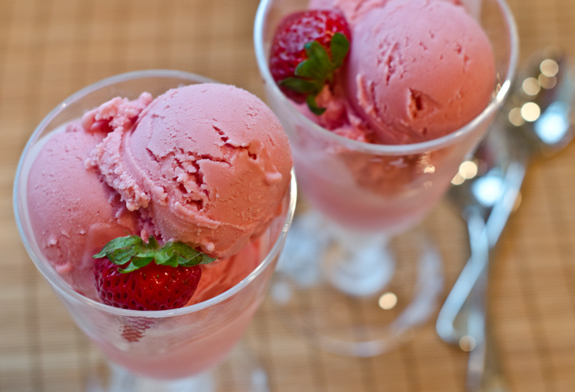 Frozen Strawberry Yogurt
